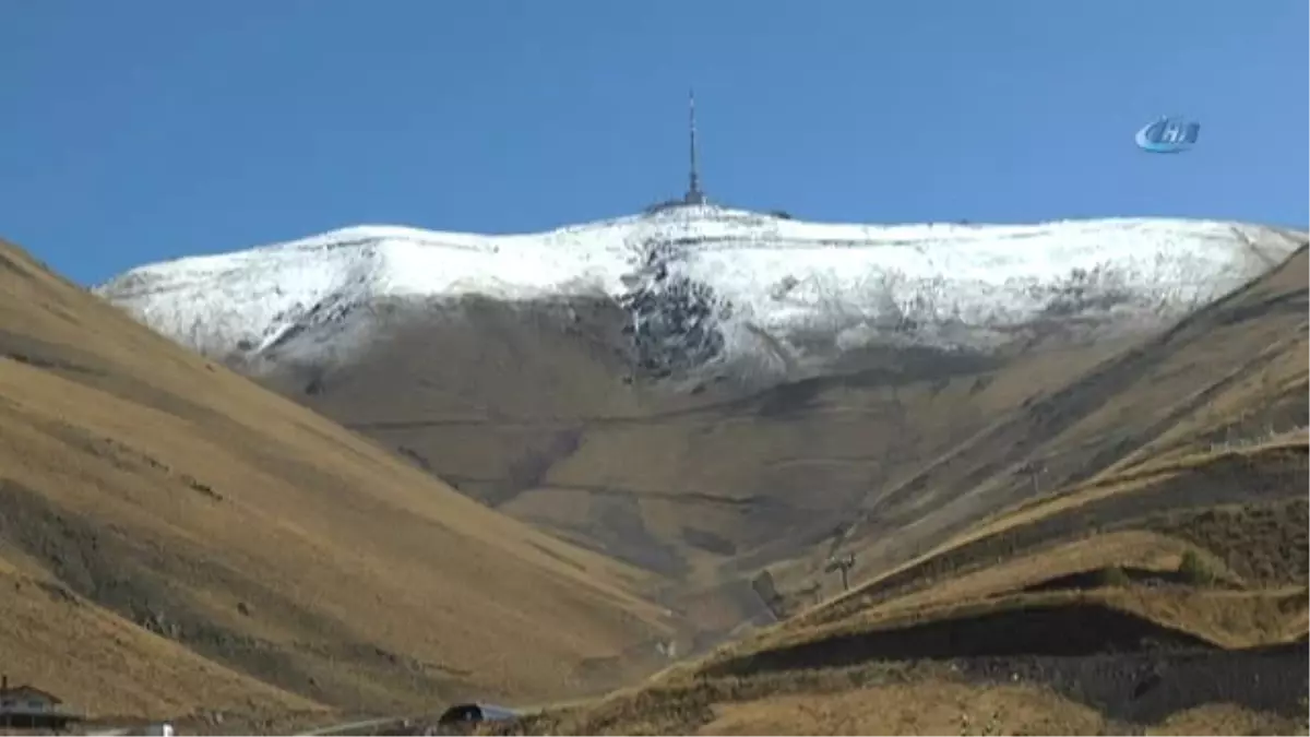 Erzurum\'da Yüksek Kesimlere Kar Yağdı, Hava Buz Kesti