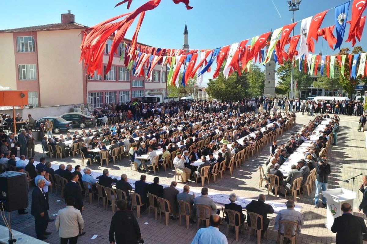 Sungurlu Belediyesi\'nden Kardeşlik Aşuresi