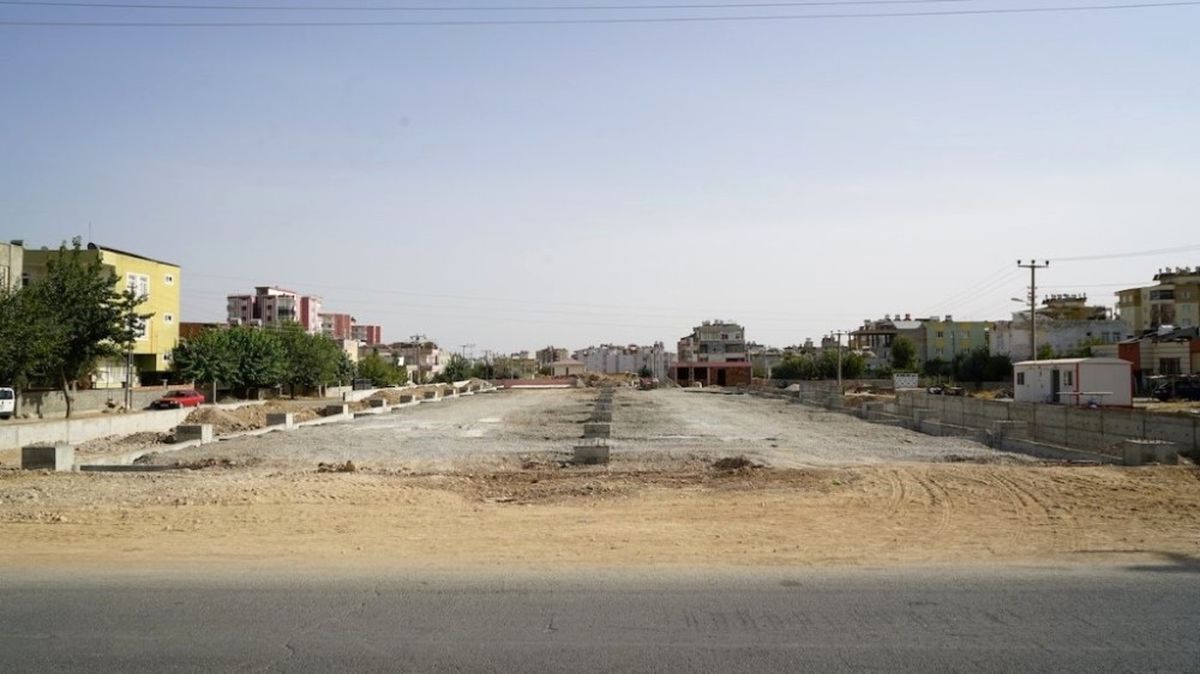 Yeni Mahalle Semt Pazarı İnşaatı Hızla Devam Ediyor