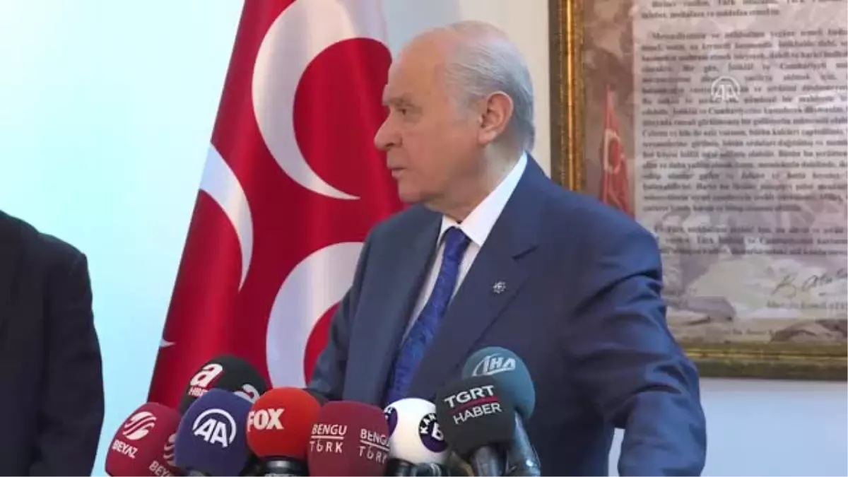 Bahçeli: "(Gökçek\'in İstifası İstendiği İddiası) MHP Hiçbir Siyasi Partinin İçişlerine Karışmaz"