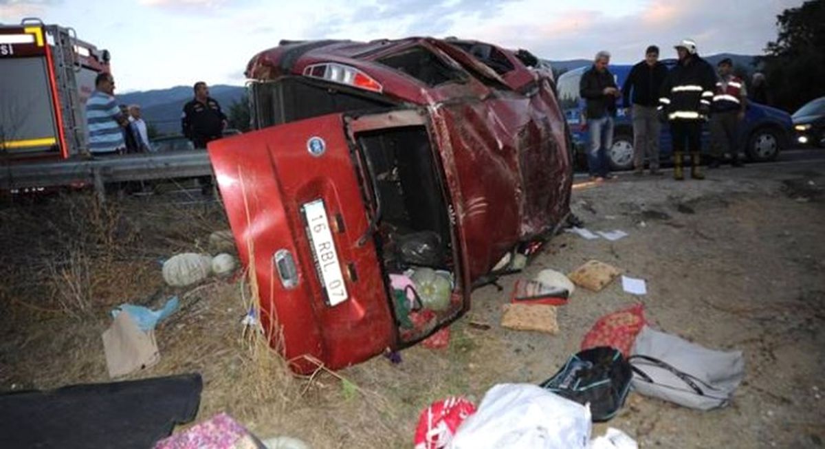 Bursa\'da Trafik Kazası: 8 Yaralı