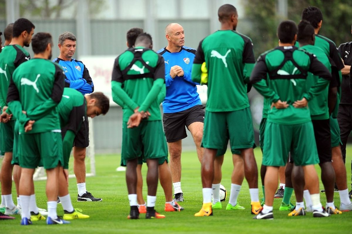 Bursaspor\'da Onur Atasayar\'ın Tedavisine Başlandı