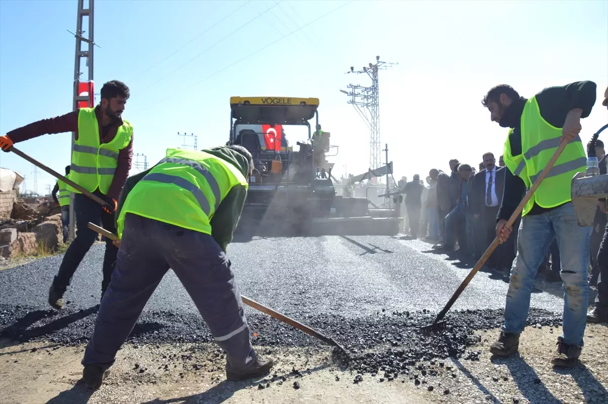 Doğubayazıt\'ta Mahalle Yolları Asfaltlanıyor