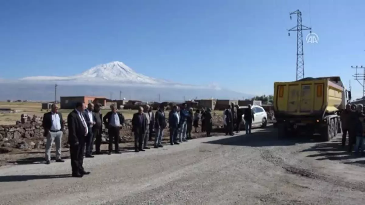 Doğubayazıt\'ta Mahalle Yolları Asfaltlanıyor