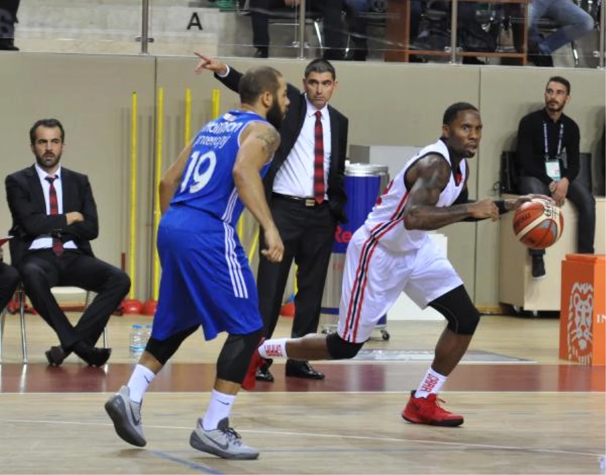 Eskişehir Basket-İstanbul Bbsk: 80-76