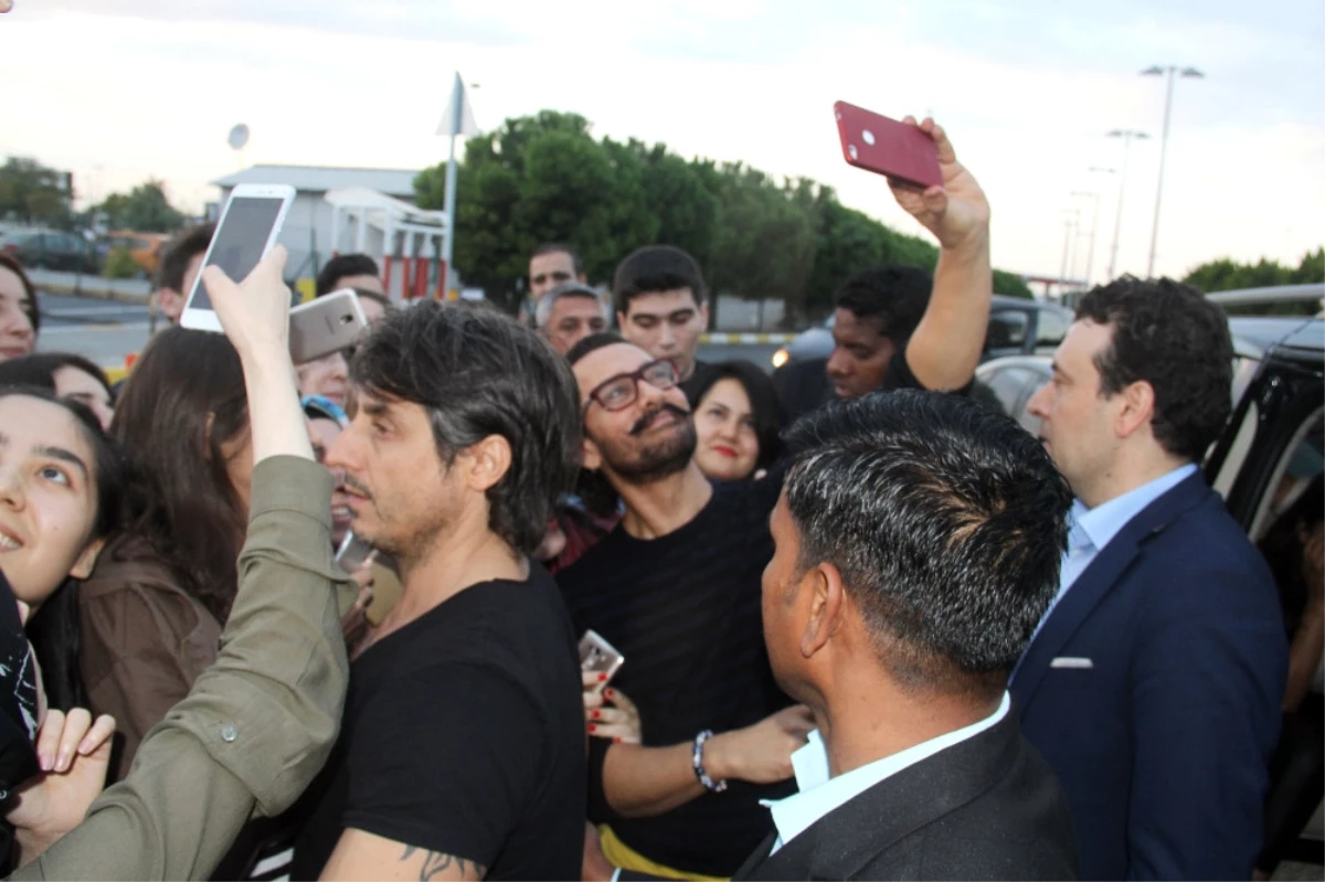Hintli Yıldız Oyuncu Aamir Khan Türkiye\'den Ayrıldı
