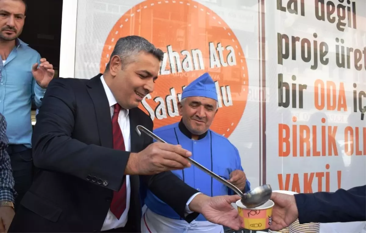 Mtso Başkan Adayı Aşure Dağıttı