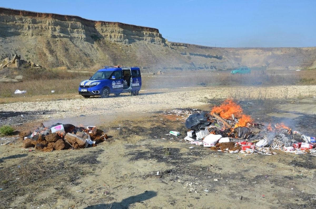Silivri\'de Kaçak Sigaralar Yakılarak İmha Edildi