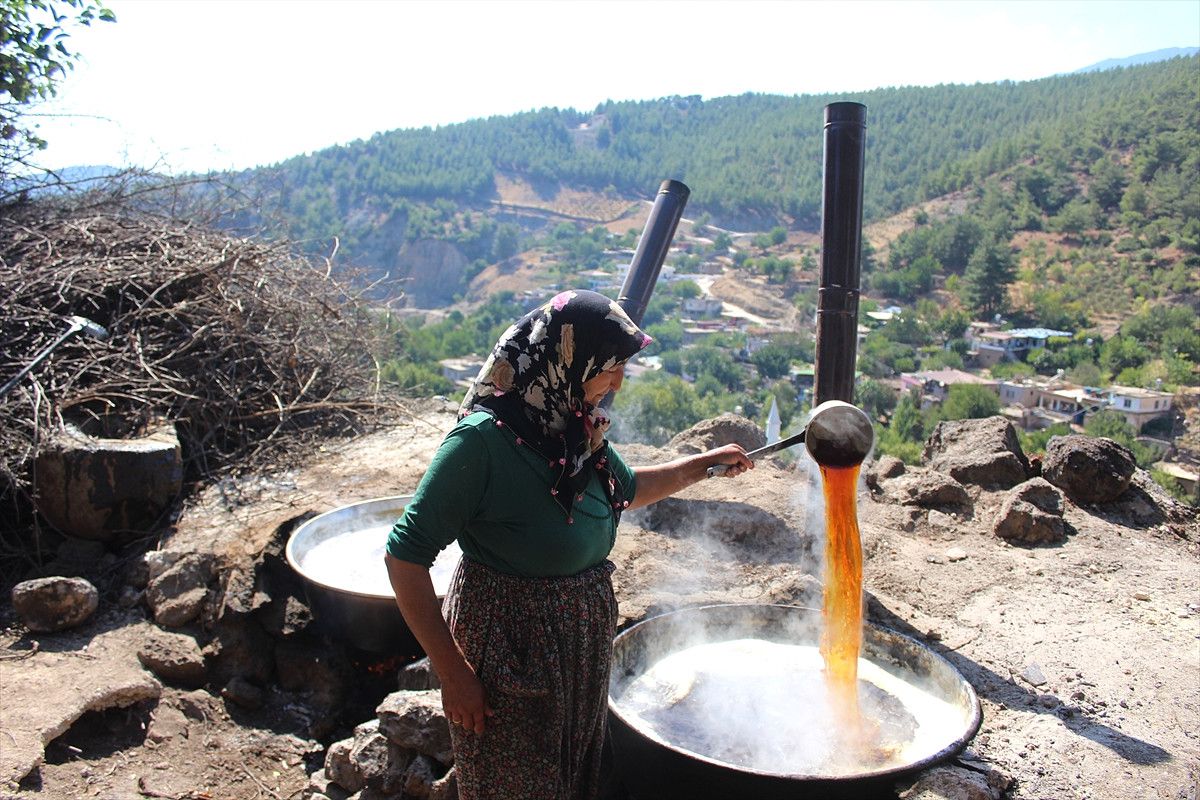 Toprakla Mayalanan" Üzümün Pekmeze Lezzet Yolculuğu