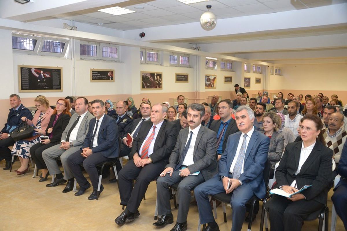 Vali Orhan Çiftçi, "Halk Toplantısı"Na Katıldı