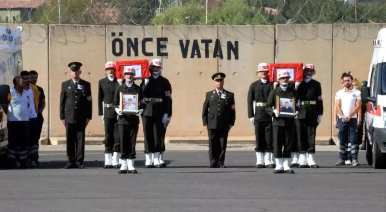 Diyarbakır\'da Şehit Korucular Gözyaşıyla Uğurlandı