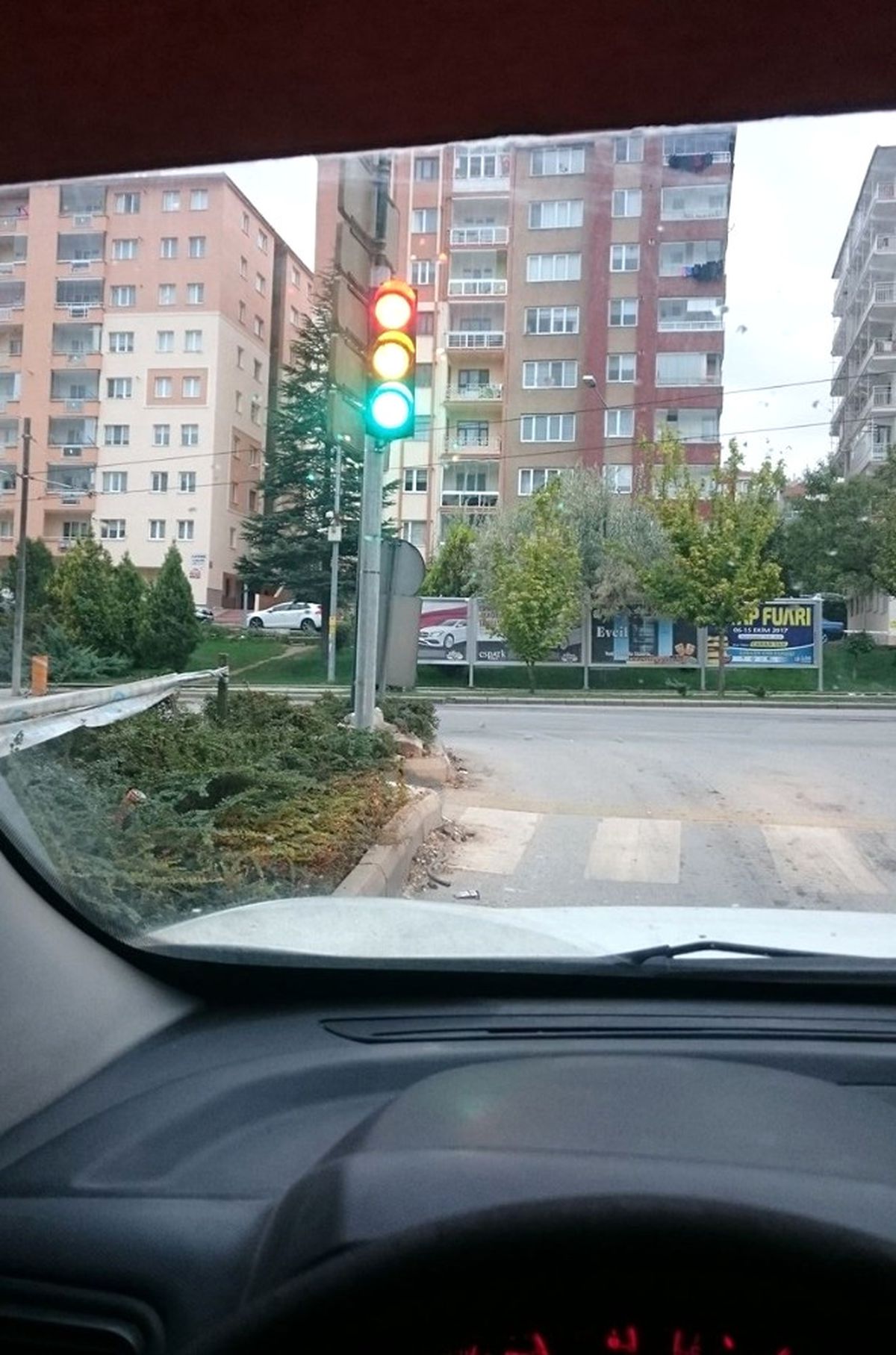 Eskişehir\'de Trafik Işıkları Rengarenk