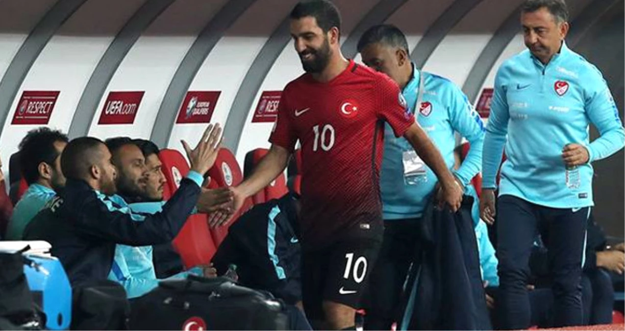 İngiliz Ekibi Arsenal, Arda Turan\'ın Peşine Düştü