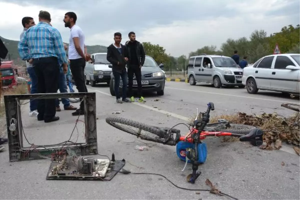 Karabük\'te Köylülerden Yol Kapatma Eylemi