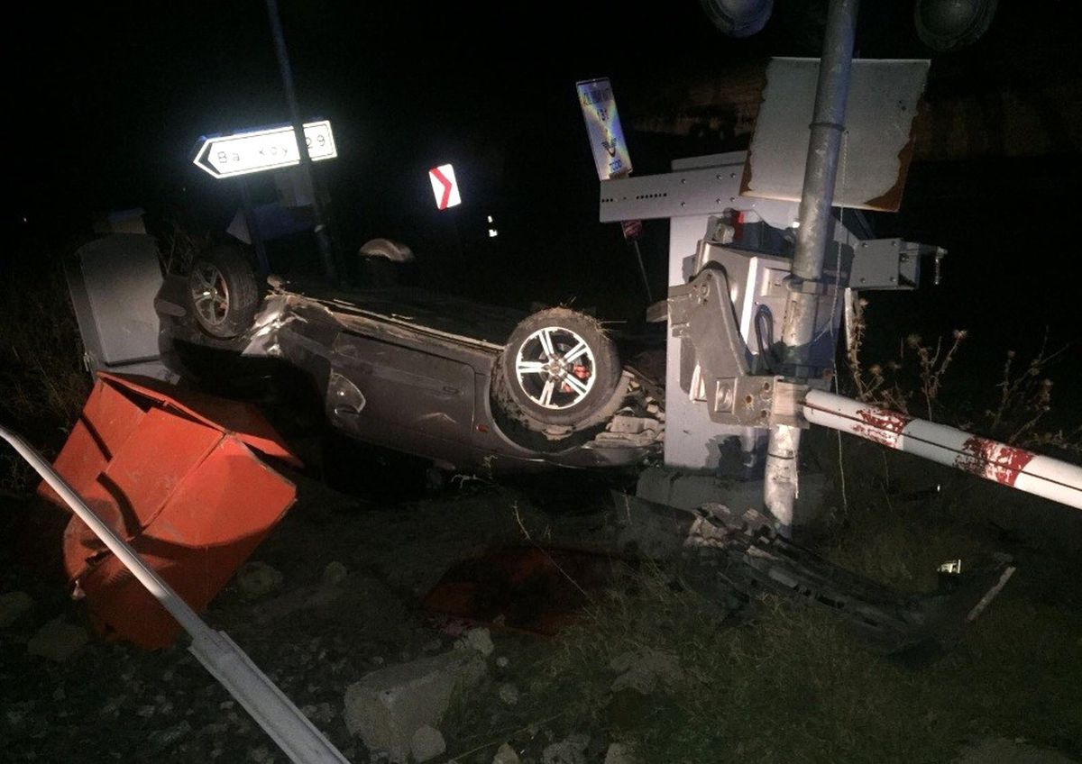 Tavşanlı\'da Trafik Kazası: 5 Yaralı