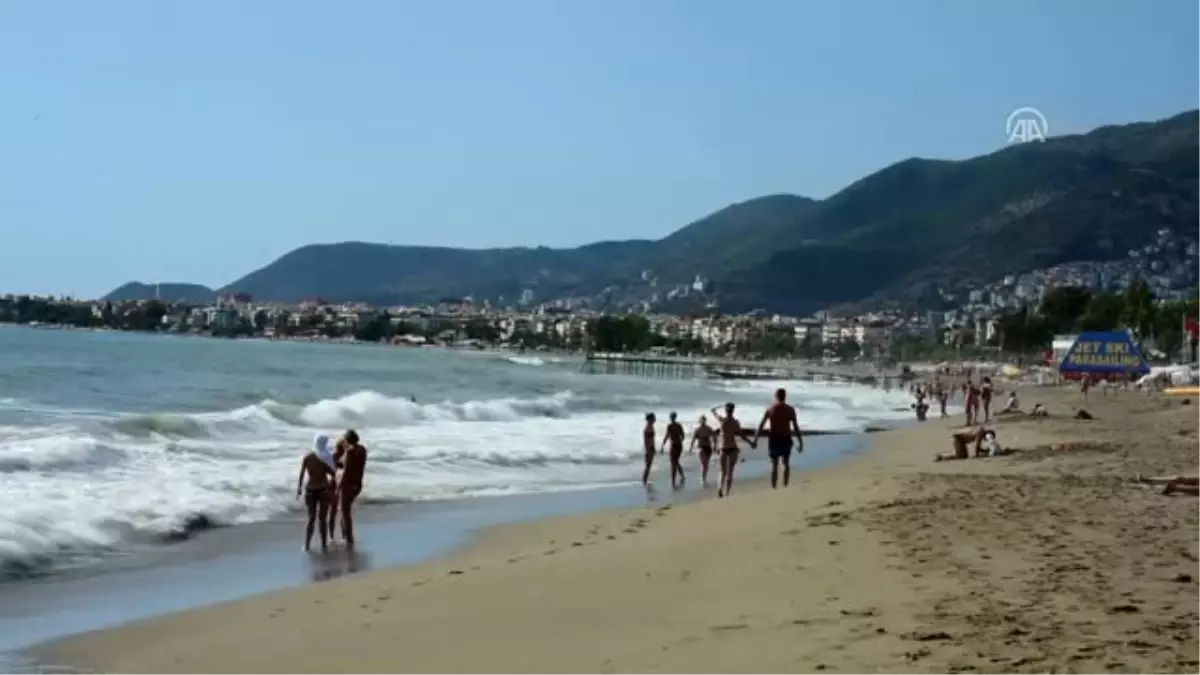 Alanya\'da Güneşli Hava