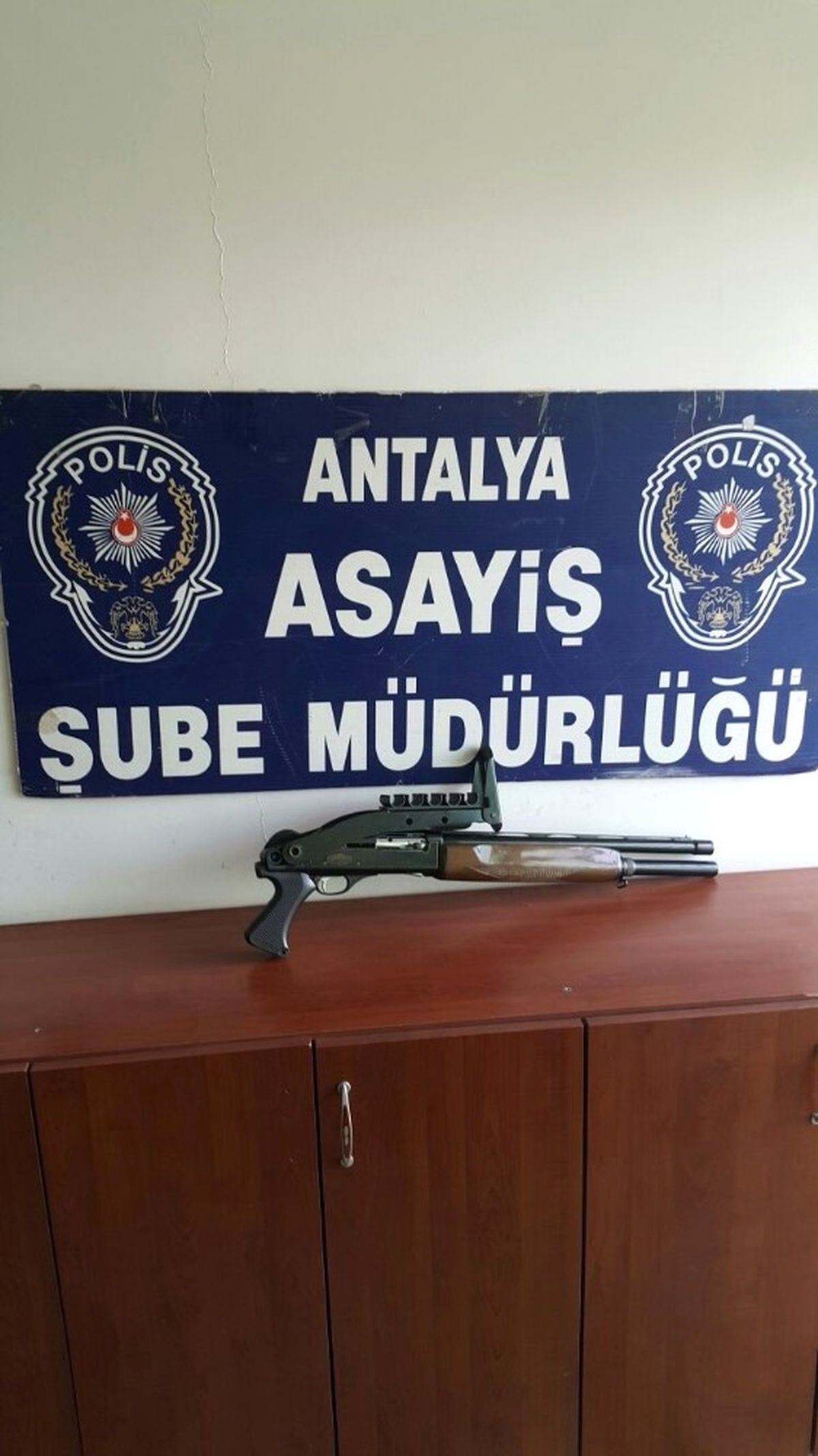 Antalya\'da Hırsızlık Operasyonu: 3 Gözaltı