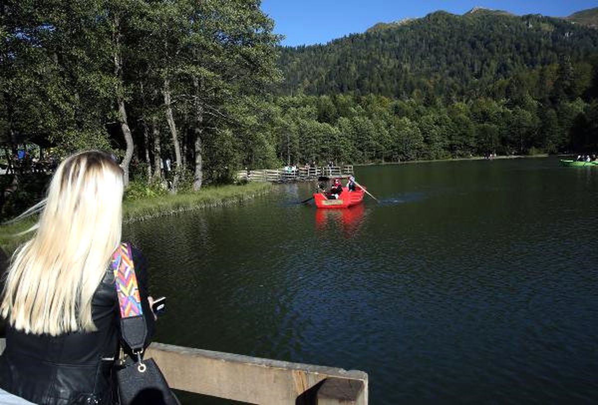 Artvin\'deki Doğa Harikası Karagöl Yok Olmaktan Kurtuldu