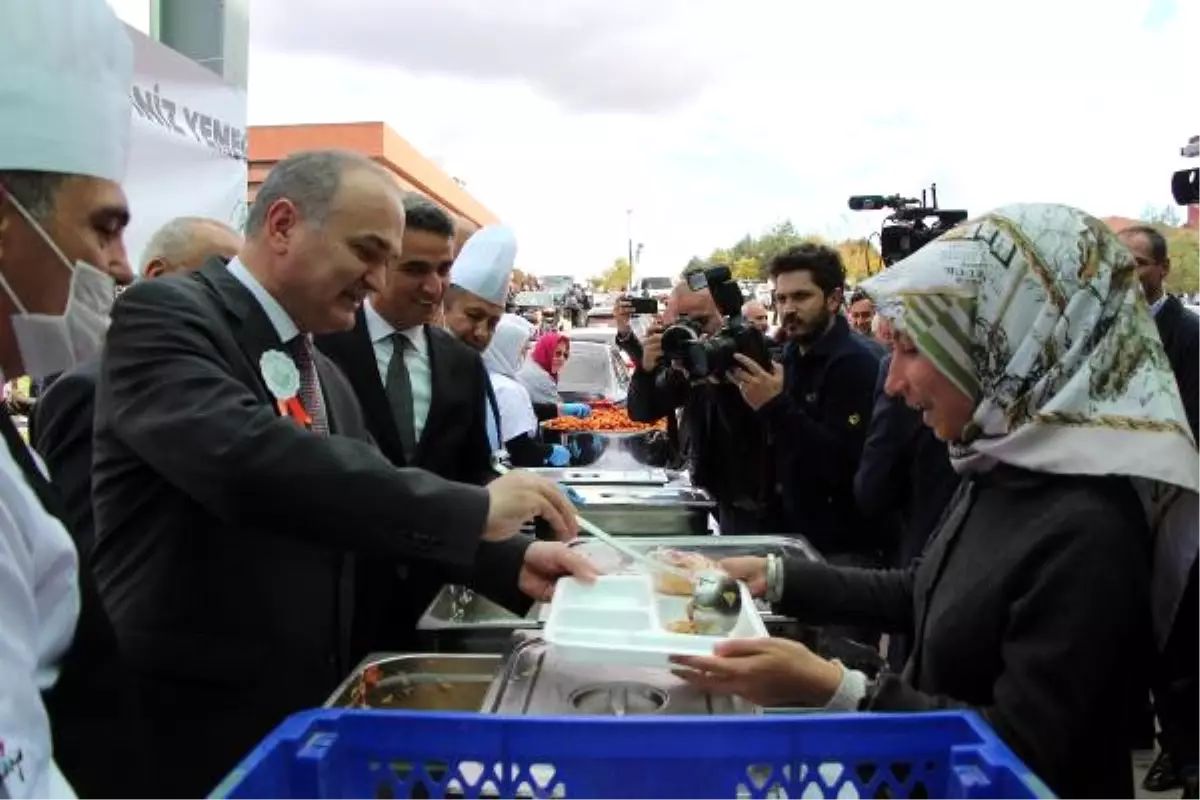 Bakan Özlü: Ar-Ge\'ye Yatırım Külfet Değil, Nimettir