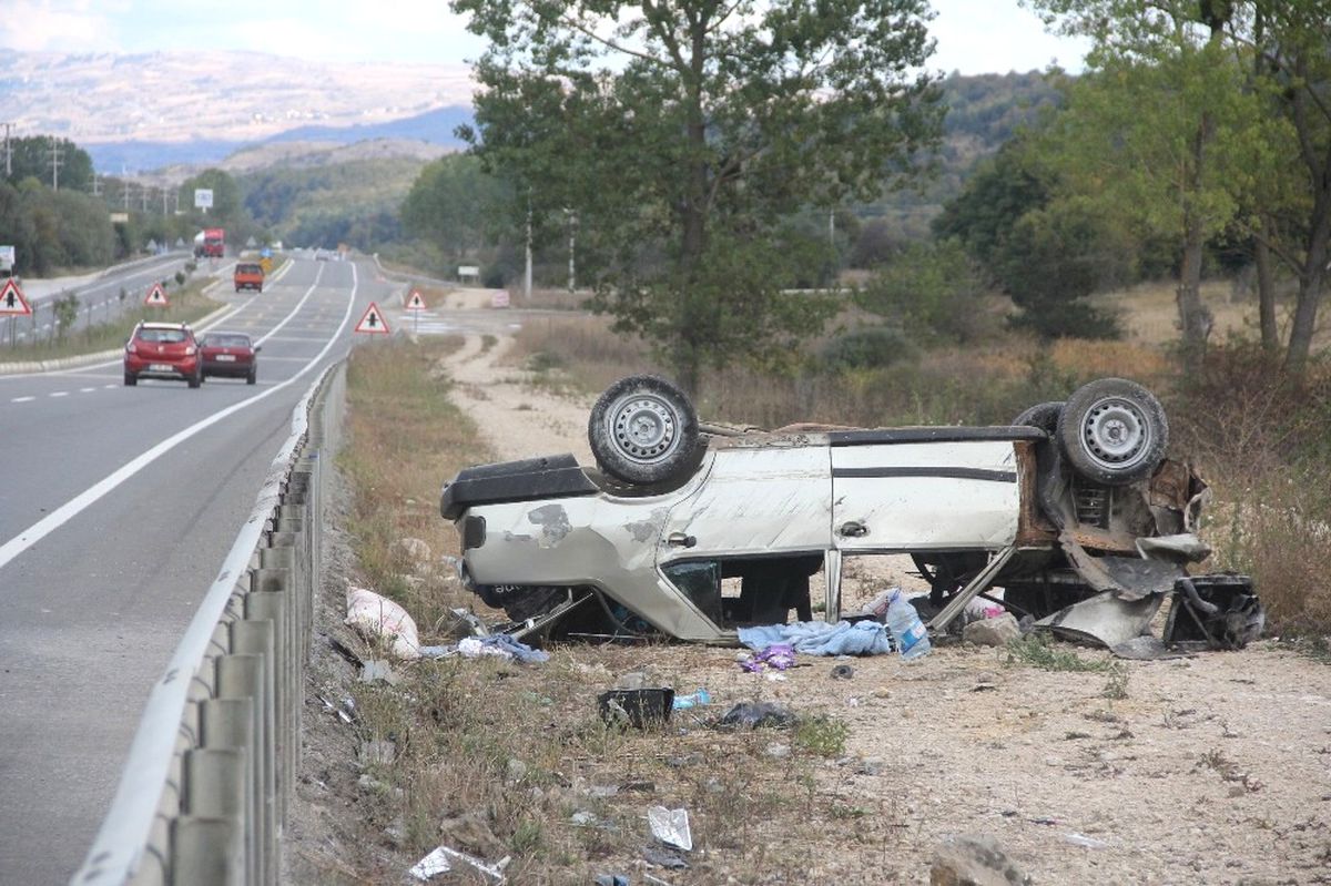 Bolu\'da Trafik Kazası: 3 Yaralı