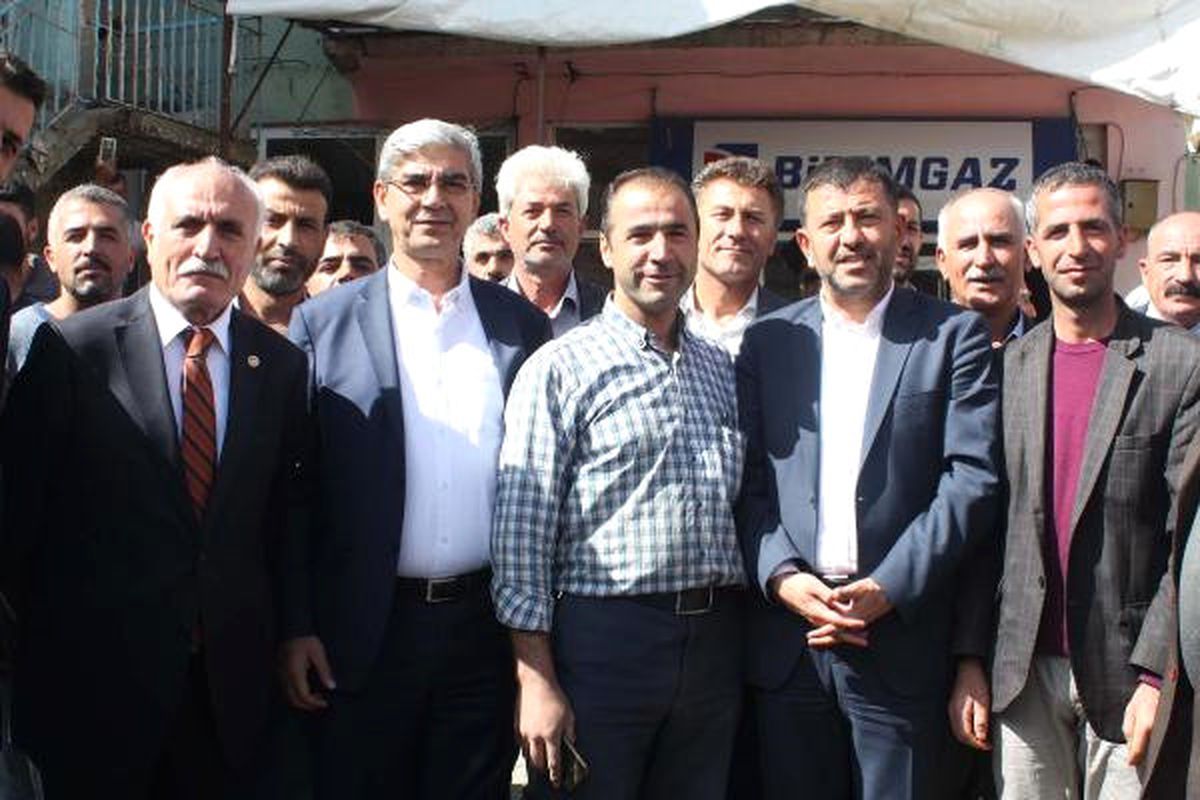 CHP\'li Ağbaba\'dan Hükümete: ABD\'ye Cevap Vereceksen Yapacağın İlk Şey, Tütün Yasası\'nı Meclis\'ten...