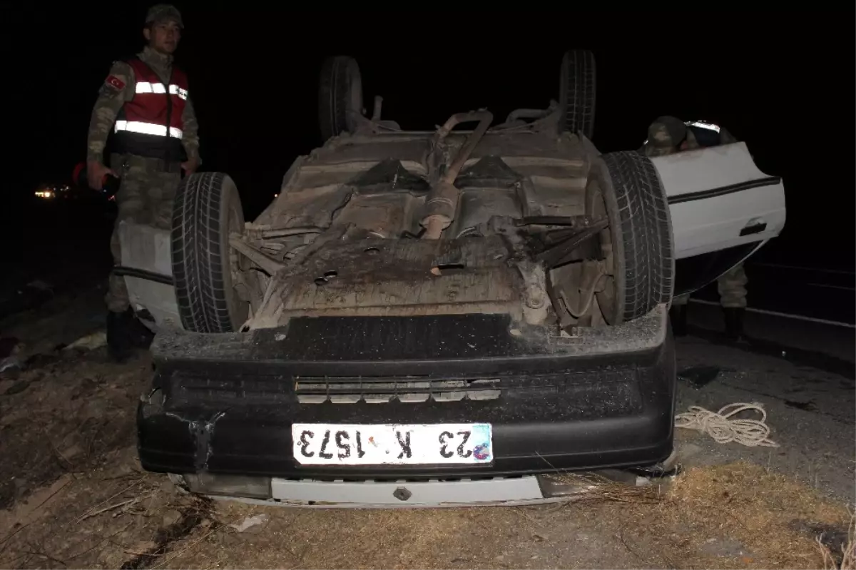 Elazığ\'da Trafik Kazası: 3 Yaralı