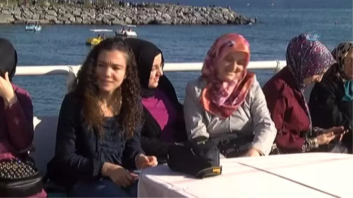Esenyurt Belediyesi, İstihdam Ettiği Kadın İşçileri Boğaz Turunda Buluşturdu