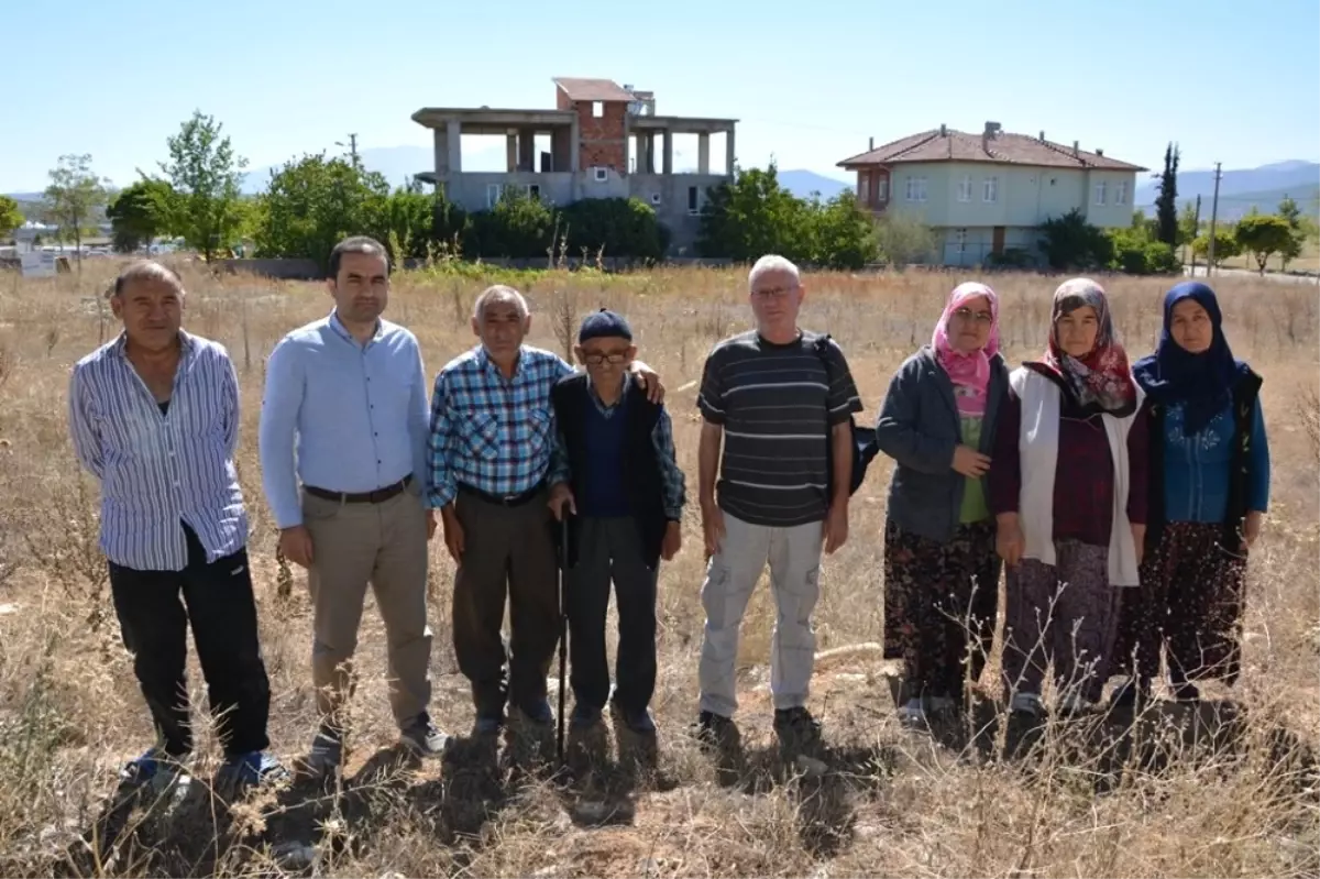 Mahalle Sakinleri Cami İstiyor