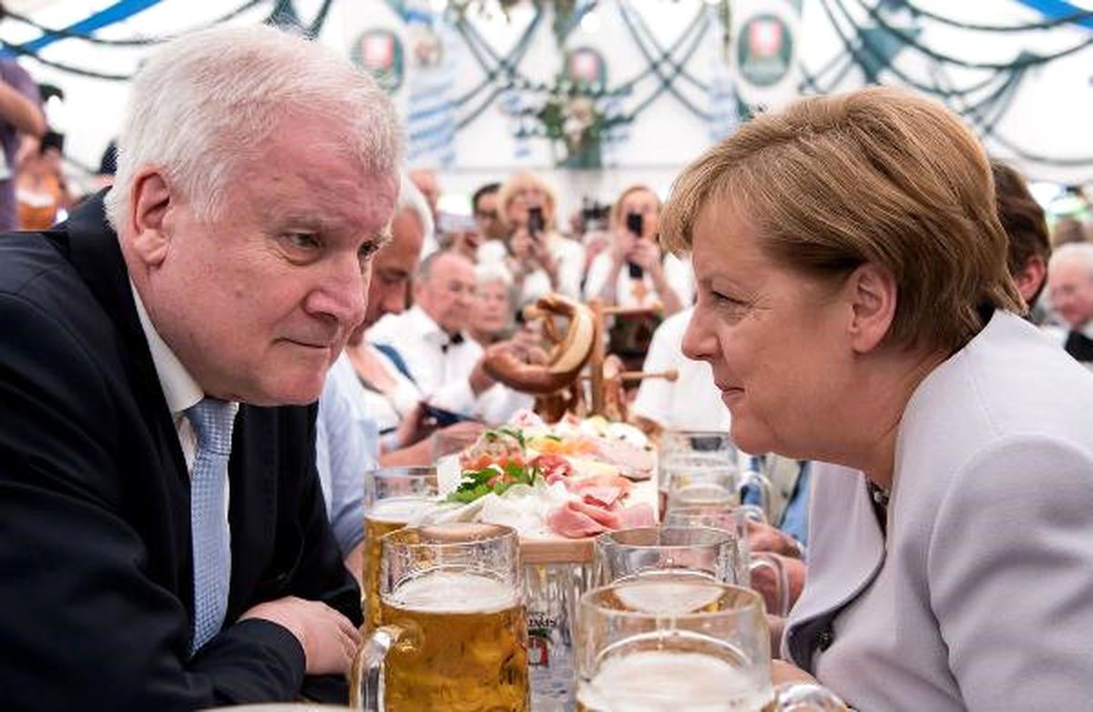 Merkel Koalisyon İçin Sığınmacı Sayısını Sınırlamayı Kabul Etti