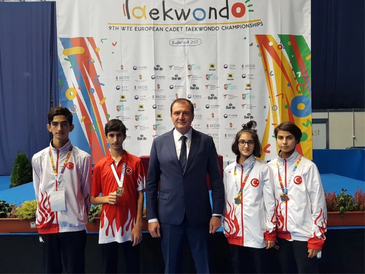 Milli Taekwondocular Macaristan\'dan 4 Madalya ile Döndü