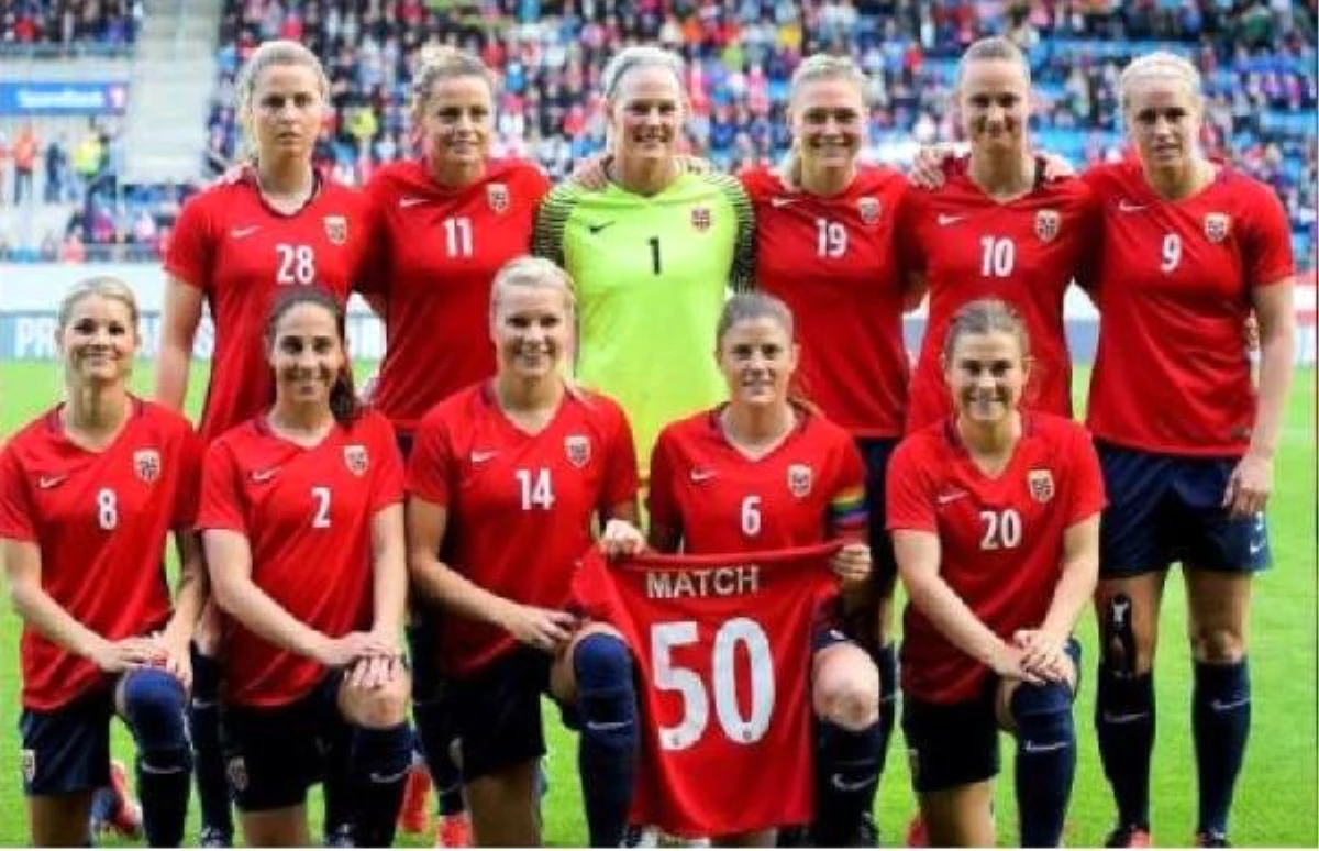Norveç\'te Erkek Futbolcular Kadınlar ile Eşitlik İçin Ücretten Fedakarlık Yaptı