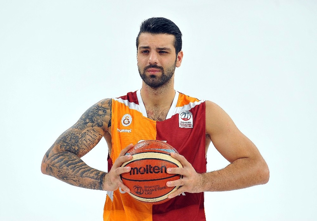 Göksenin Köksal: "Eurocup\'ı Tekrar Kazanmak İçin Herkesin Elini Taşın Altına Sokması Lazım"