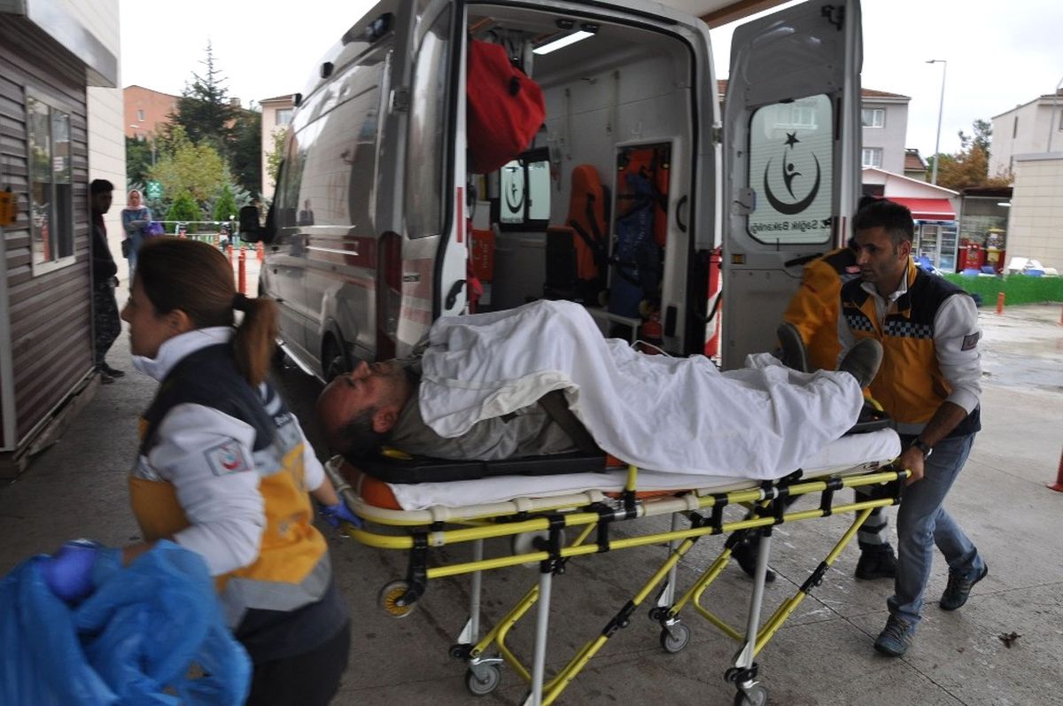 Pres Makinasına Sıkışan Kolu Koptu