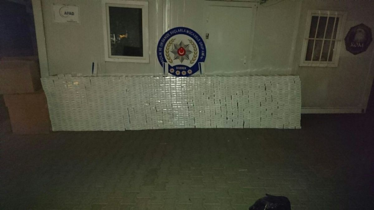 Siverek\'te 10 Bin Paket Kaçak Sigara Ele Geçirildi