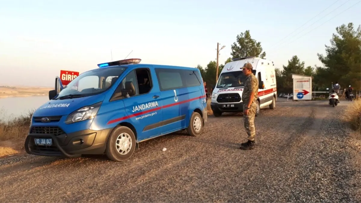 Teknenin Alabora Olduğu İhbarı Ekipleri Alarma Geçirdi