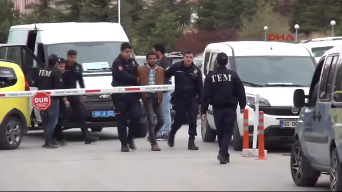 Yozgat Deaş Şüphelisi 4 Iraklı Sınır Dışı Edildi, 1 Kişi Tutuklandı