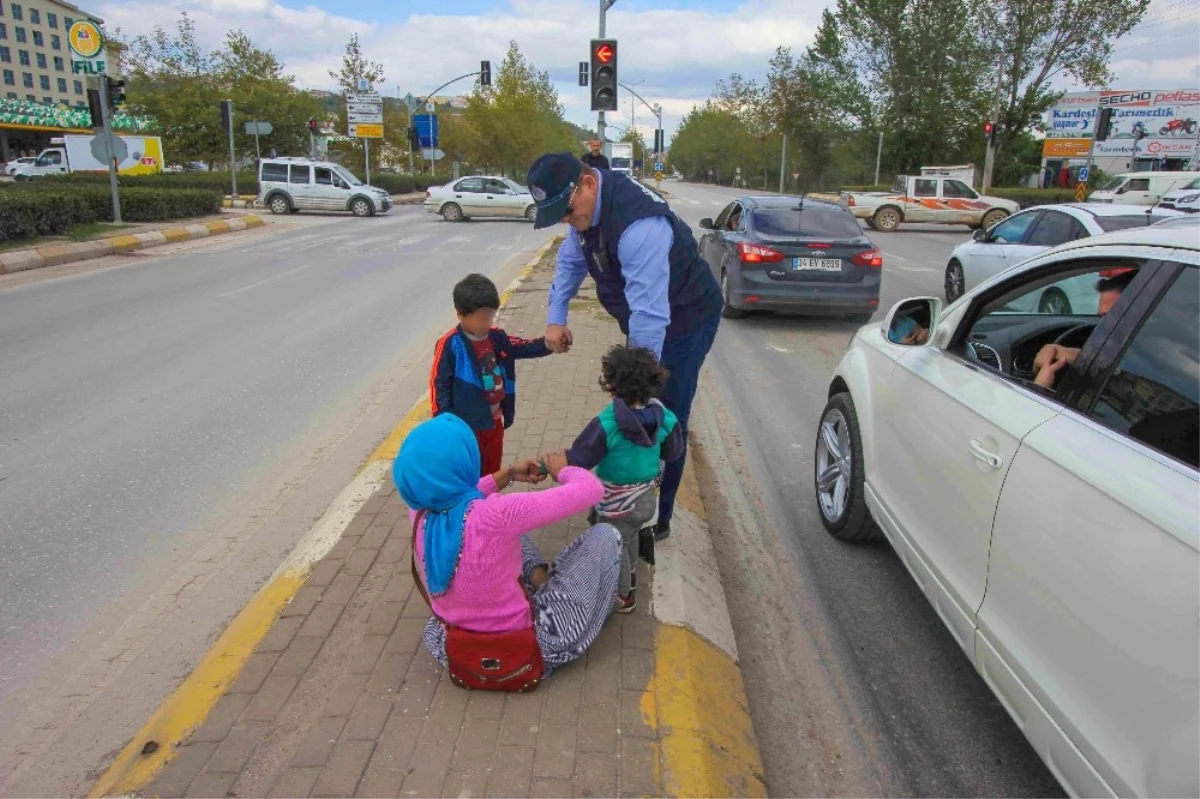 Zabıta Ekipleri, Dilencilere Geçit Vermiyor