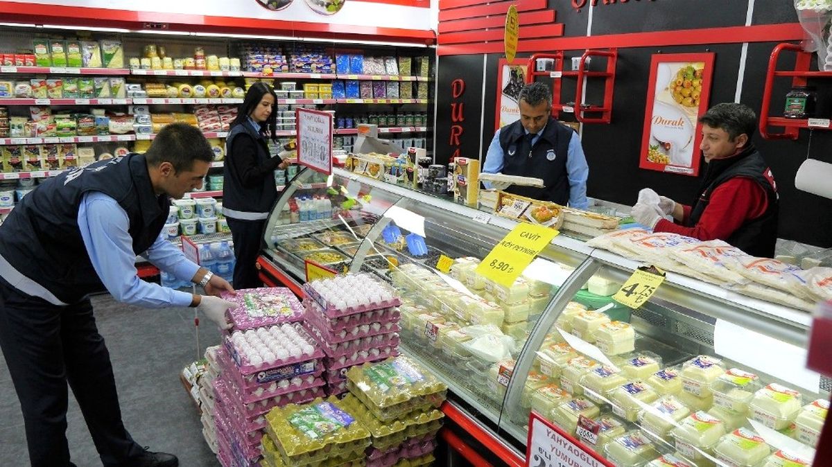 Başiskele\'de Marketler Denetlendi