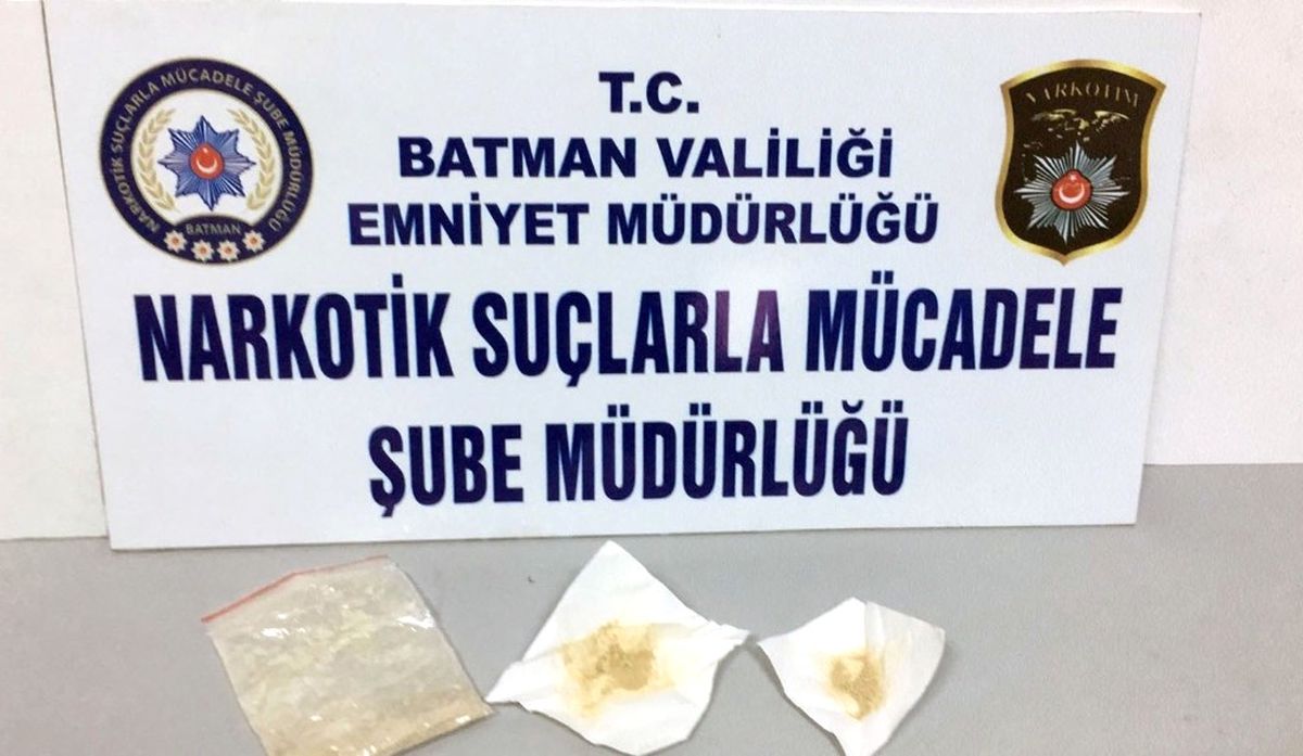 Batman\'da Üst Aramasında Uyuşturucu Madde Ele Geçirildi