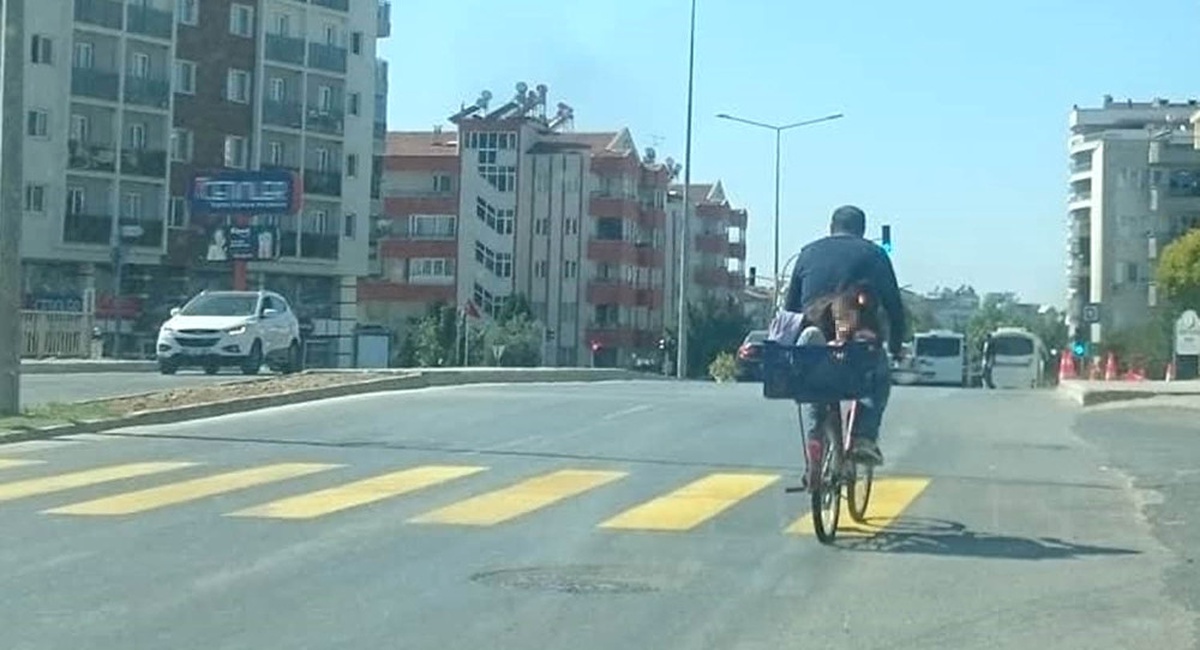 Bisikletle Meyve Kasasında Yolculuk