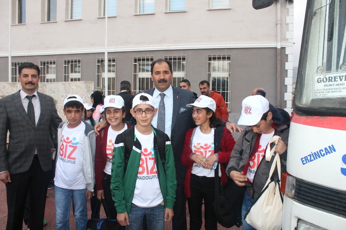 Biz Anadoluyuz Projesi" ile Öğrenciler Edirne\'ye Uğurlandı