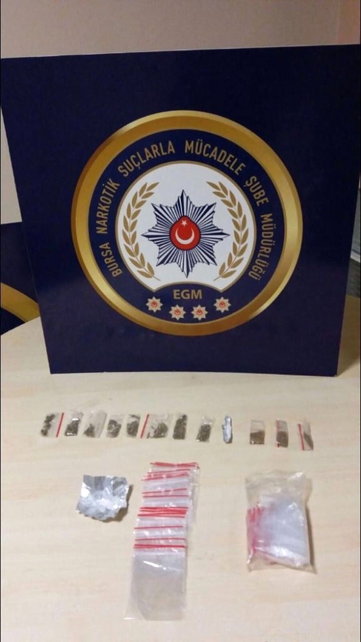 Bursa\'da Uyuşturucu Operasyonu: 4 Gözaltı