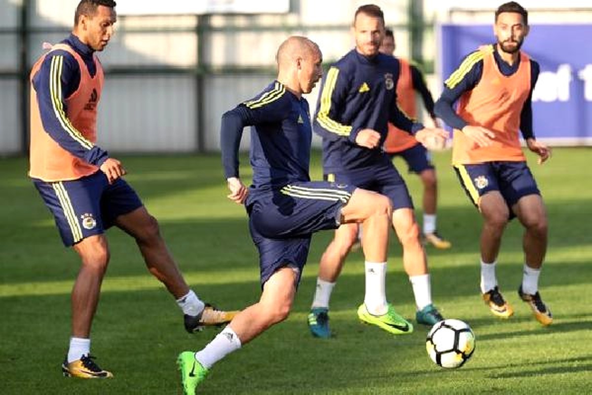 Fenerbahçe\'de Evkur Yeni Malatyaspor Hazırlıkları Sürdü