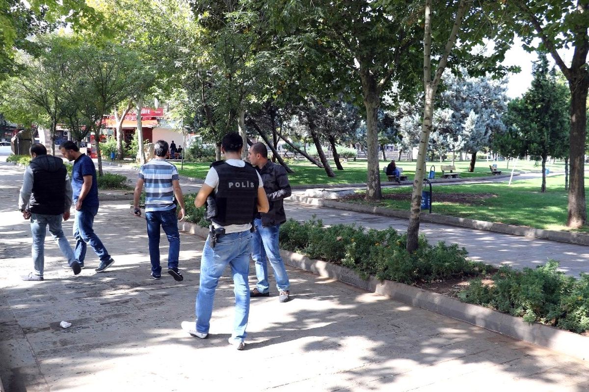 Firari Şahıs Vatandaşların Yardımıyla Yakalandı