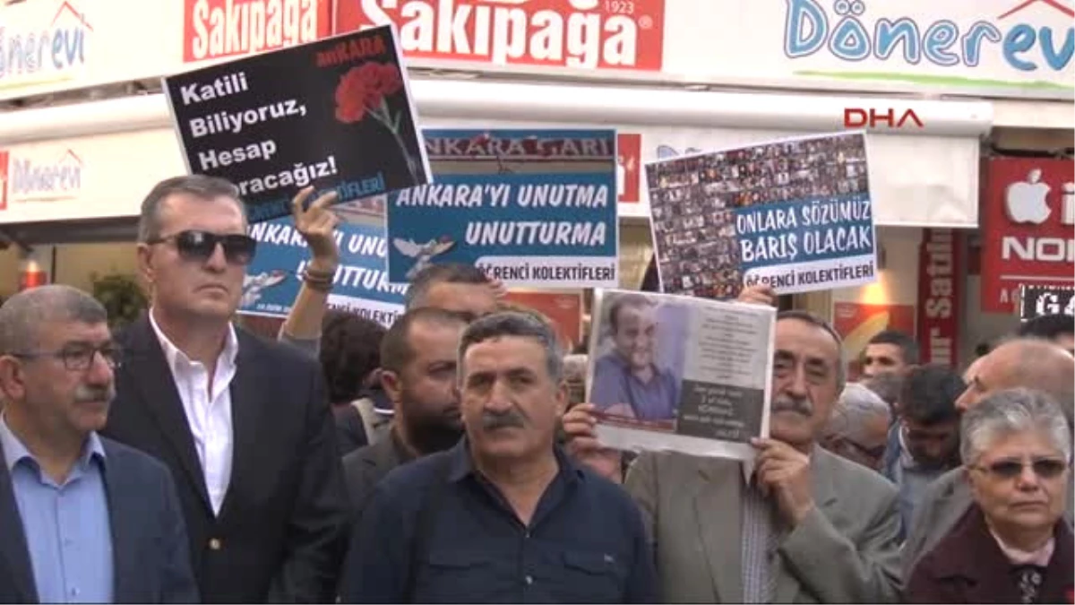İzmir Ankara Gar Saldırısında Ölenler İzmir\'de Anıldı