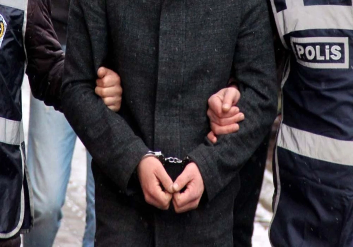 İzmir Fetö\'den 33 Tutuklama