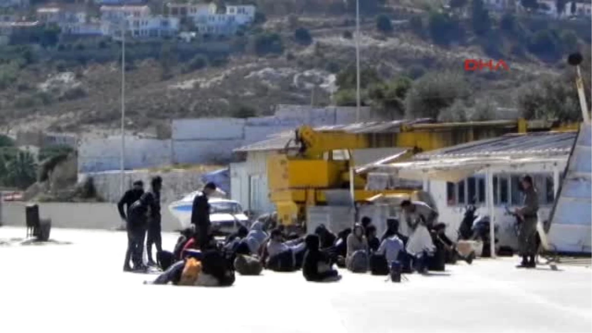 İzmir Yelkenli Teknede 65 Kaçak ve 1 Organizatör Yakalandı