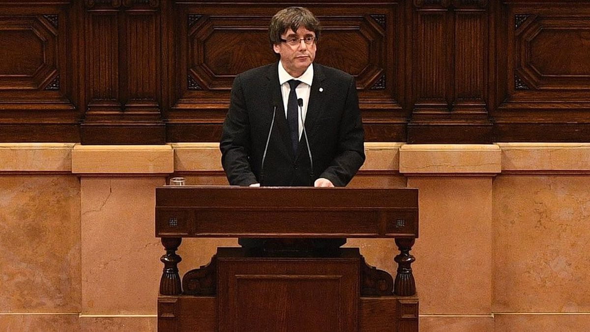 Sondakika Katalonya Başkanı Puigdemont, Bağımsızlık İlanının Ertelenmesini İstedi