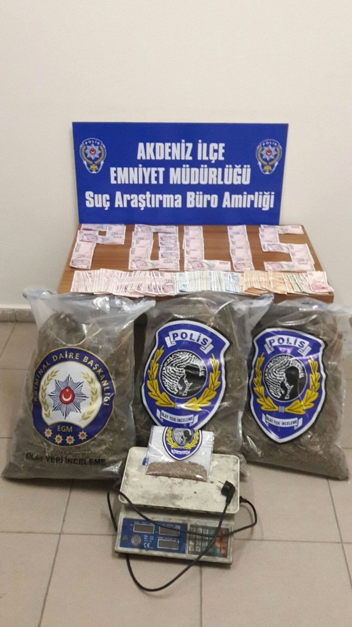 Mersin\'de Uyuşturucu Operasyonu