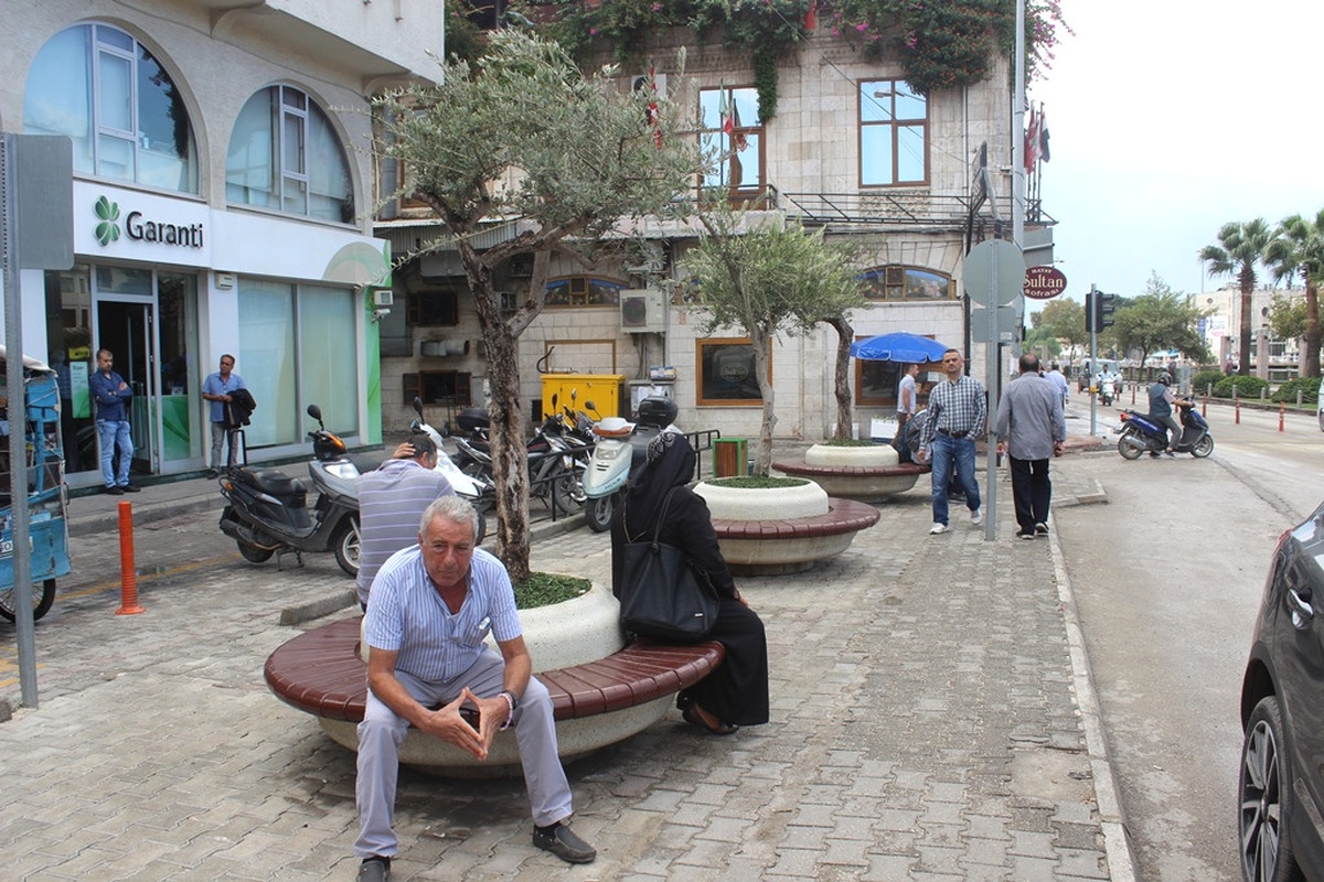 Meydan Çarşısı Girişine HBB Dokunuşu